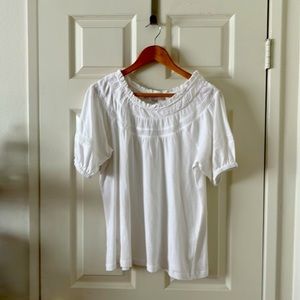 NEW LOFT with TAGS
WHITE Short sleeve cotton T (M) Relaxed Fit.